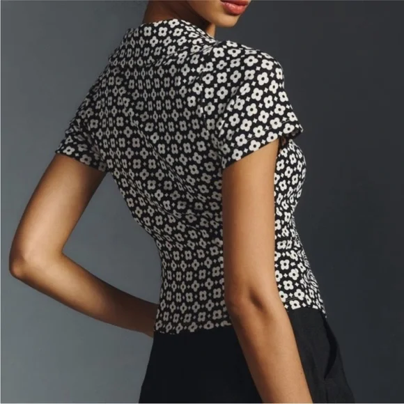 Anthropologie Maeve Black/White Floral Blouse S/Sleeve Sz XLarge Ruched Stretchy - Picture 3 of 11